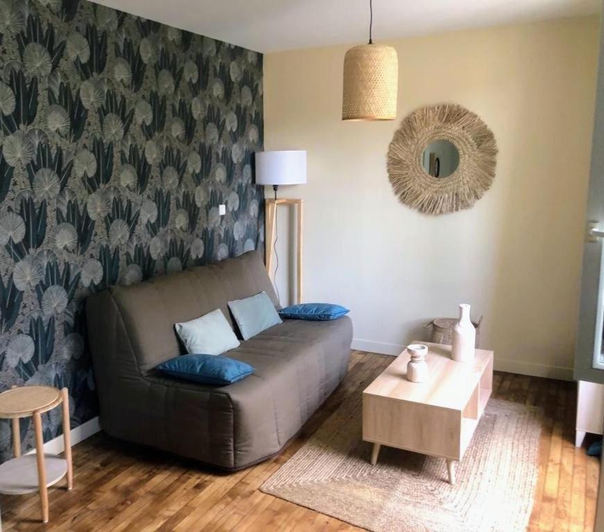 Logement A Brive Avec Terrasse Et Climatisation - Pres De La Gare Et Du Centre-Ville - Wifi Et Stationnement Gratuit 外观 照片