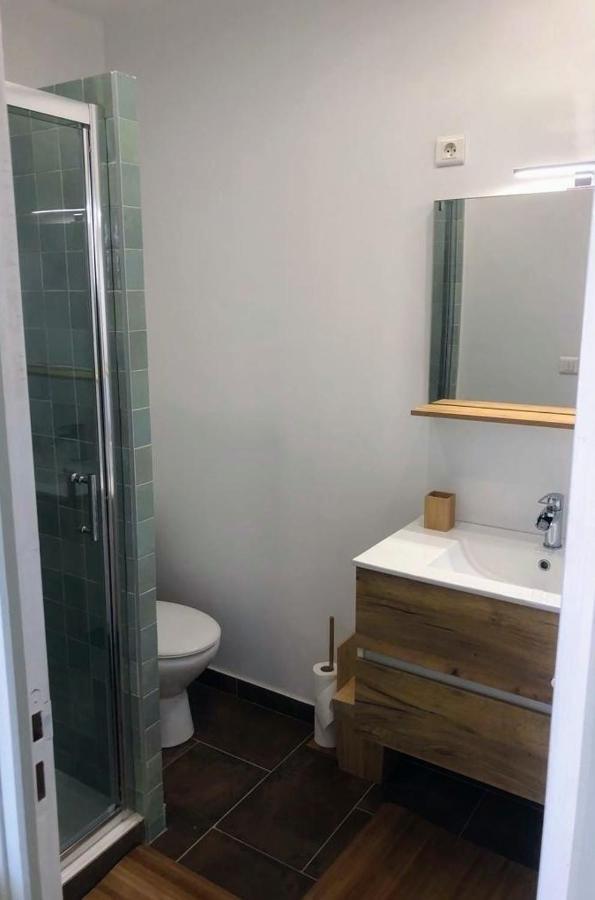 Logement A Brive Avec Terrasse Et Climatisation - Pres De La Gare Et Du Centre-Ville - Wifi Et Stationnement Gratuit 外观 照片